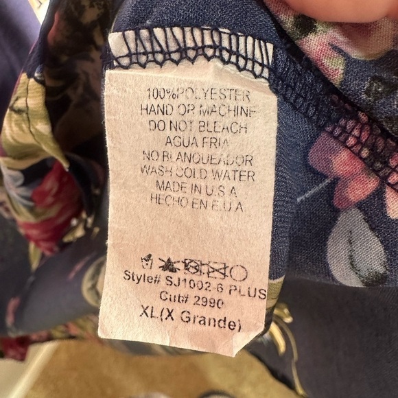 Chic Soul Floral Kimono 1X - Picture 3 of 4